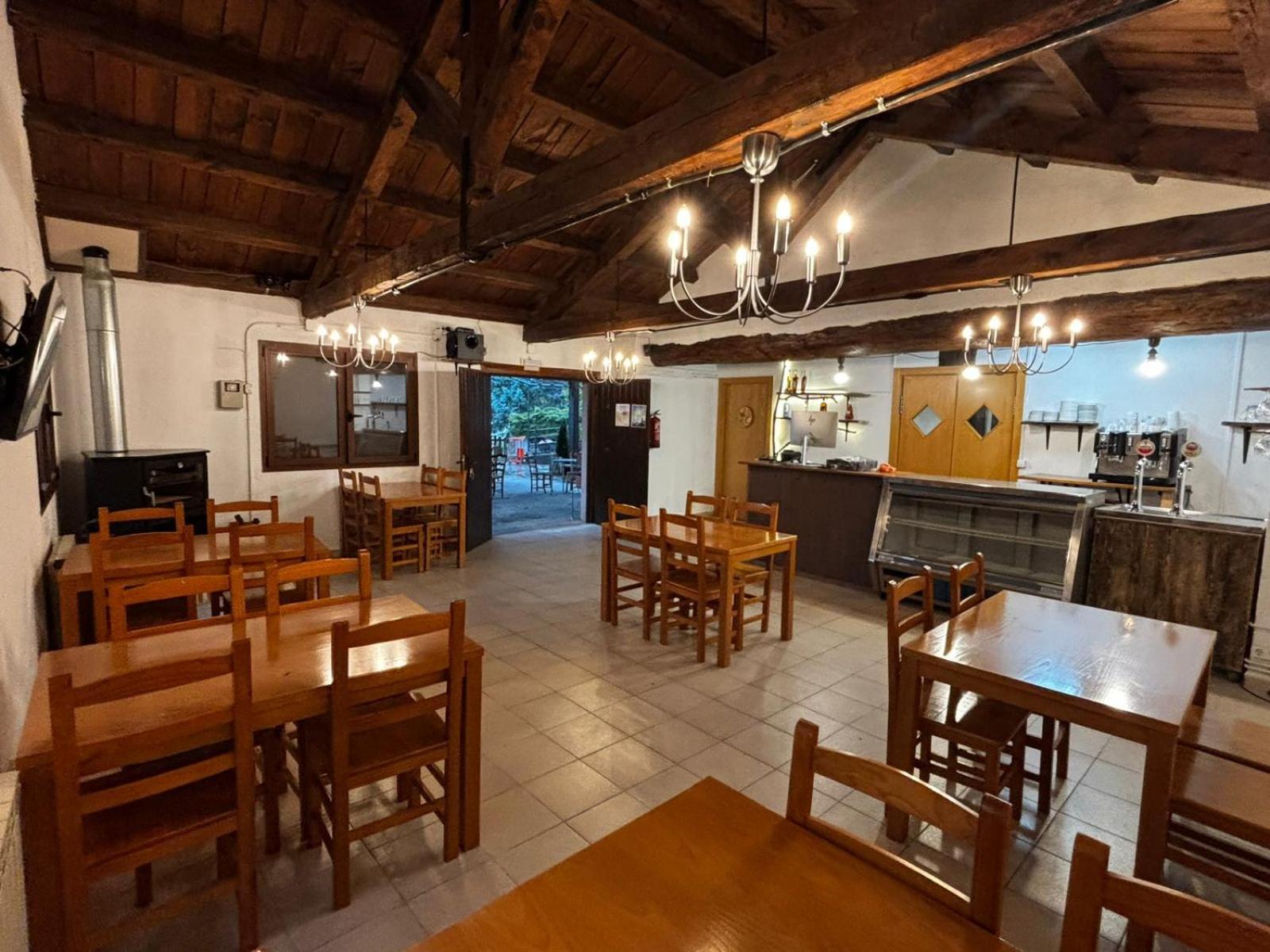Albergue La Escuela De Lirí Buitenkant foto